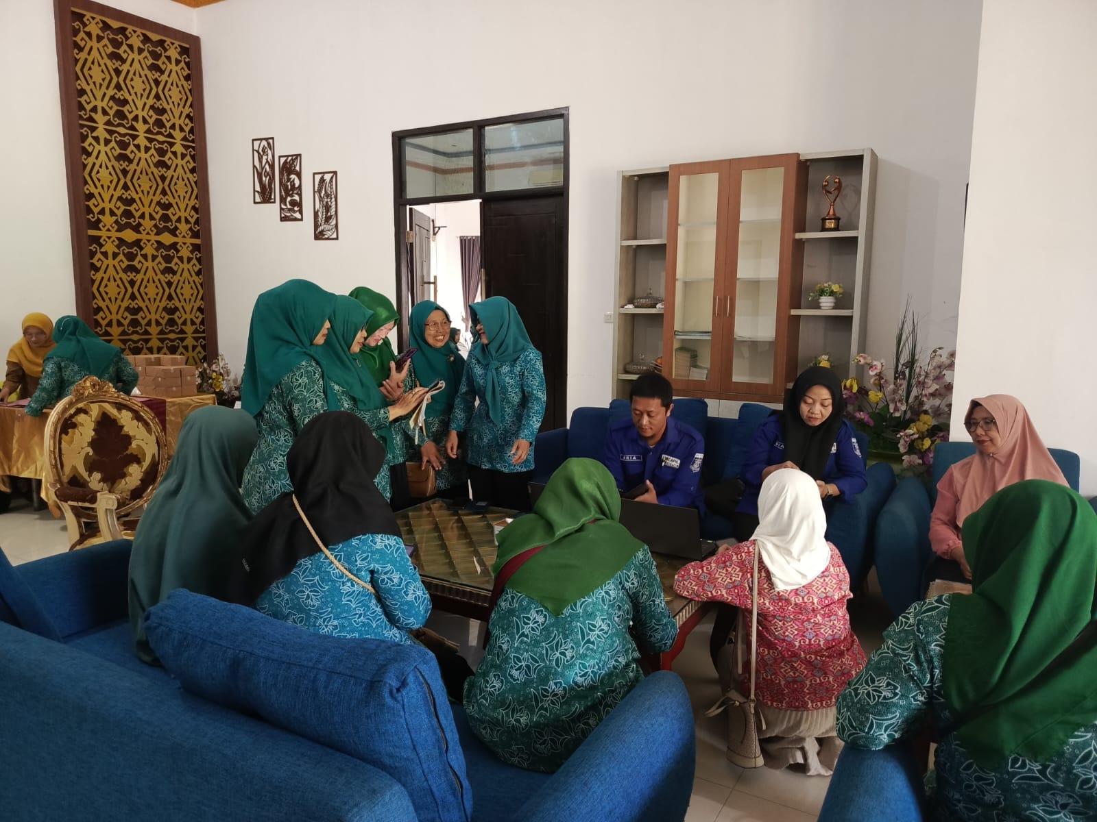 Perkuat Kesadaran Administrasi Digital, Disdukcapil Metro Aktivasi IKD dalam Kegiatan KISAK TP PKK Kota Metro
